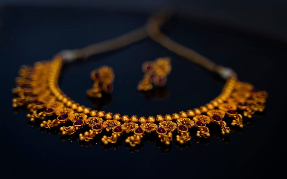 Gold necklace